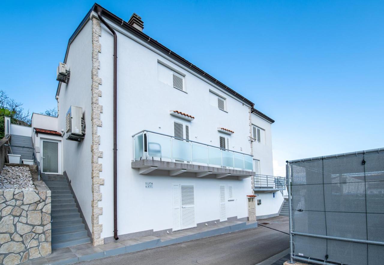 Relax House Rosemary Apartment Draga Bašćanska Екстериор снимка